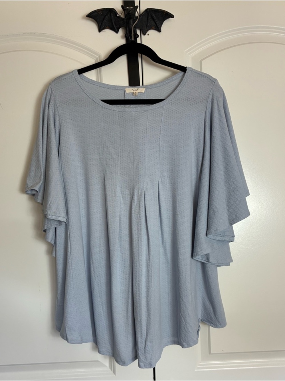 Easel Light Blue Flutter Sleeve Women's Top 100% Cotton Feminine size M